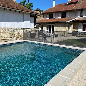 https://le-saint-hilaire.hotels-rhonealpes.com